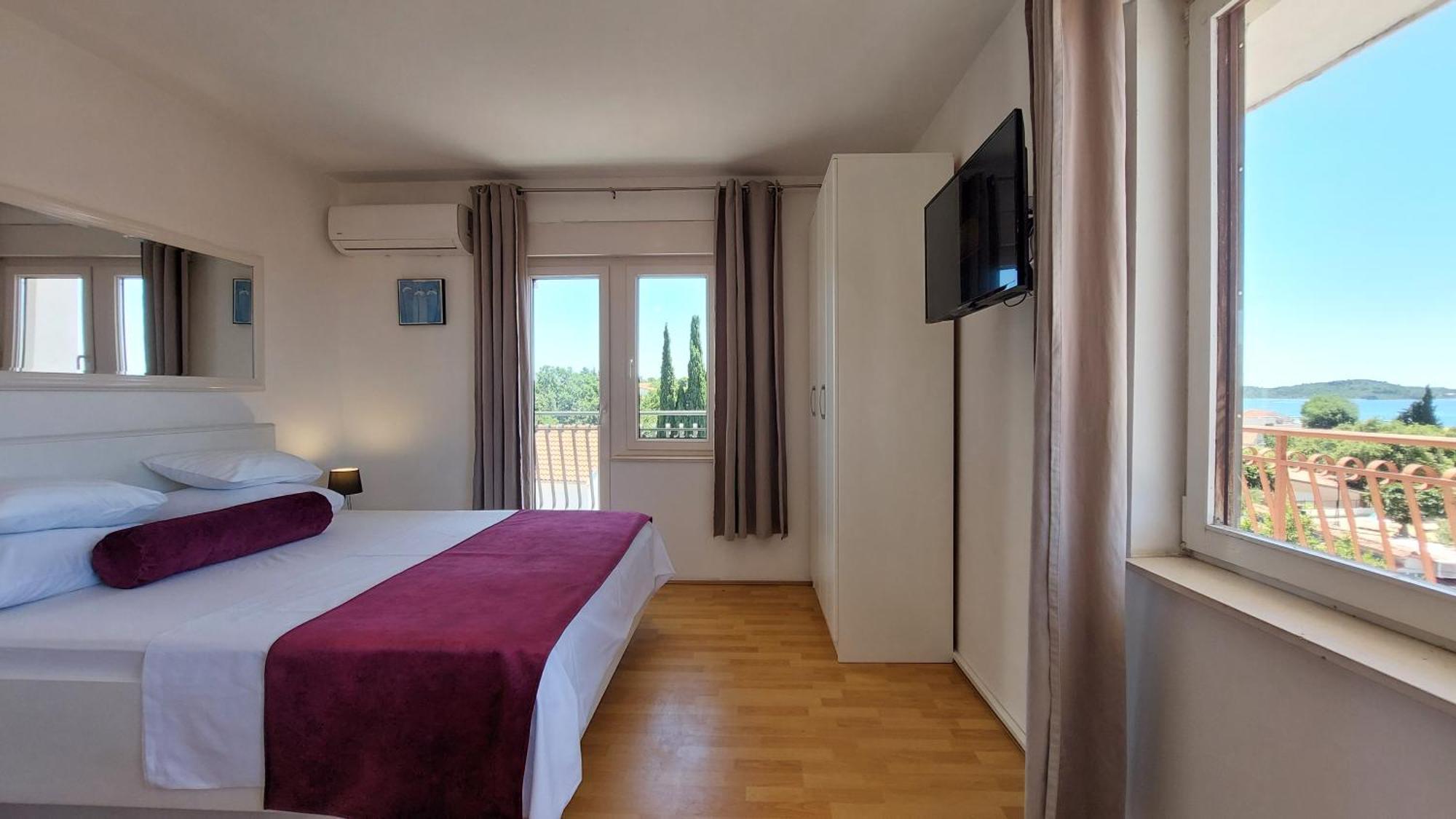 Sea Side Apartments Водице Екстер'єр фото