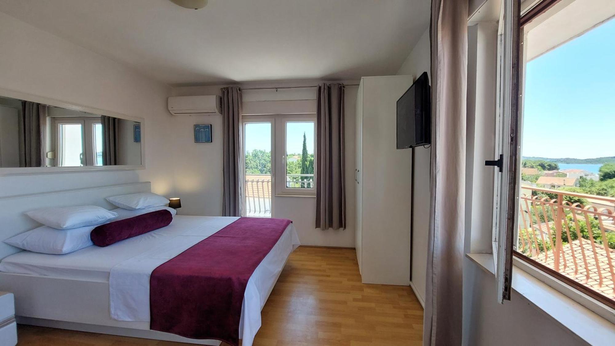 Sea Side Apartments Водице Екстер'єр фото